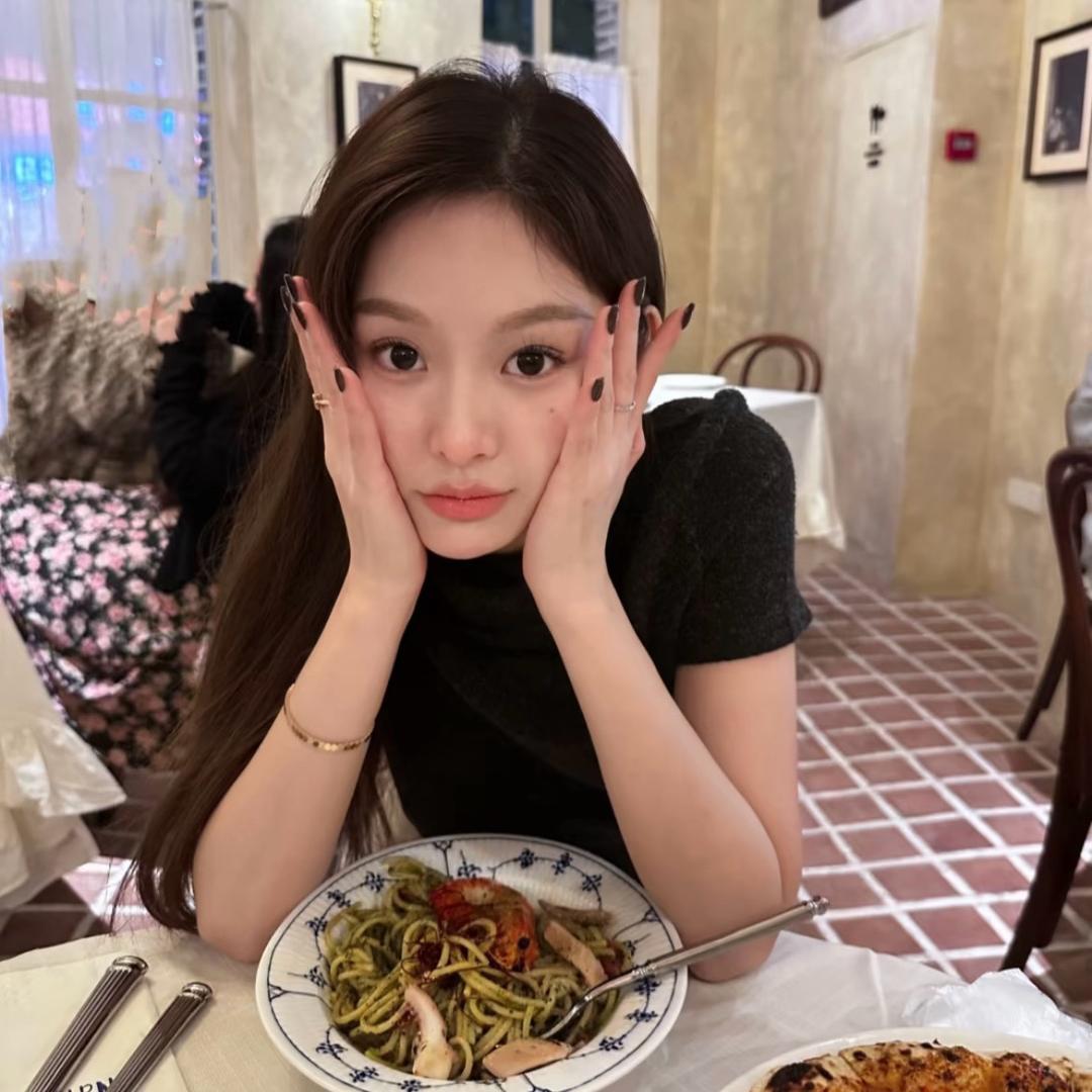 我吃饭的时候不饿