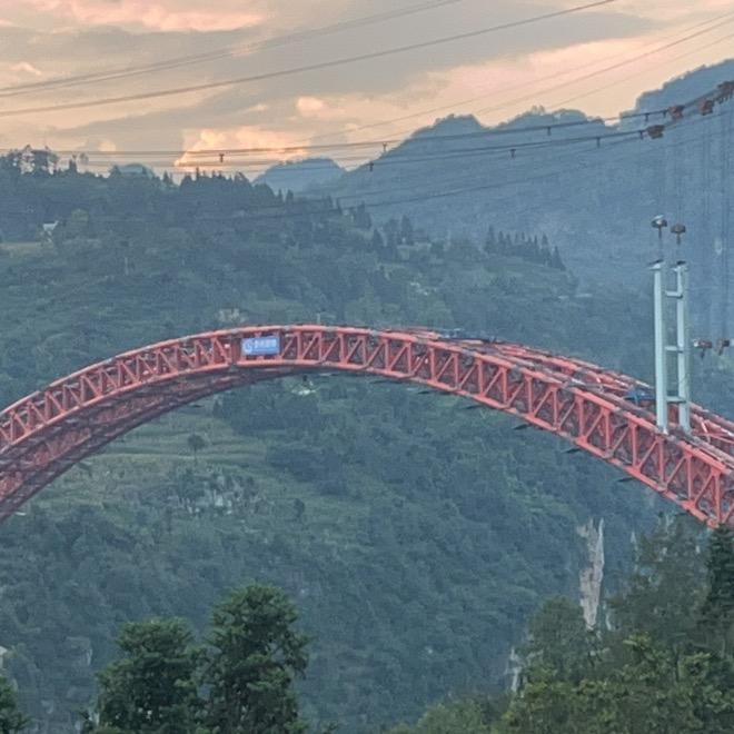 狭路相逢