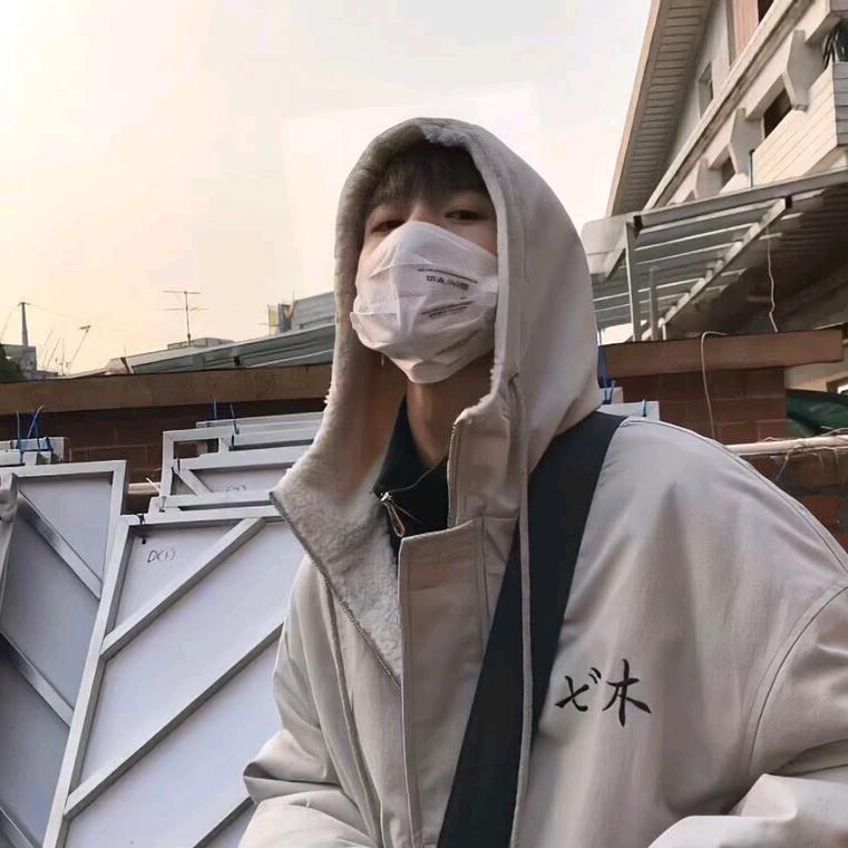 小王(哈哈最努力)