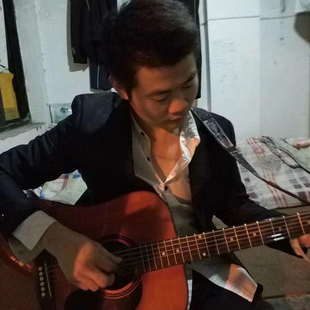 爱唱歌的按摩师