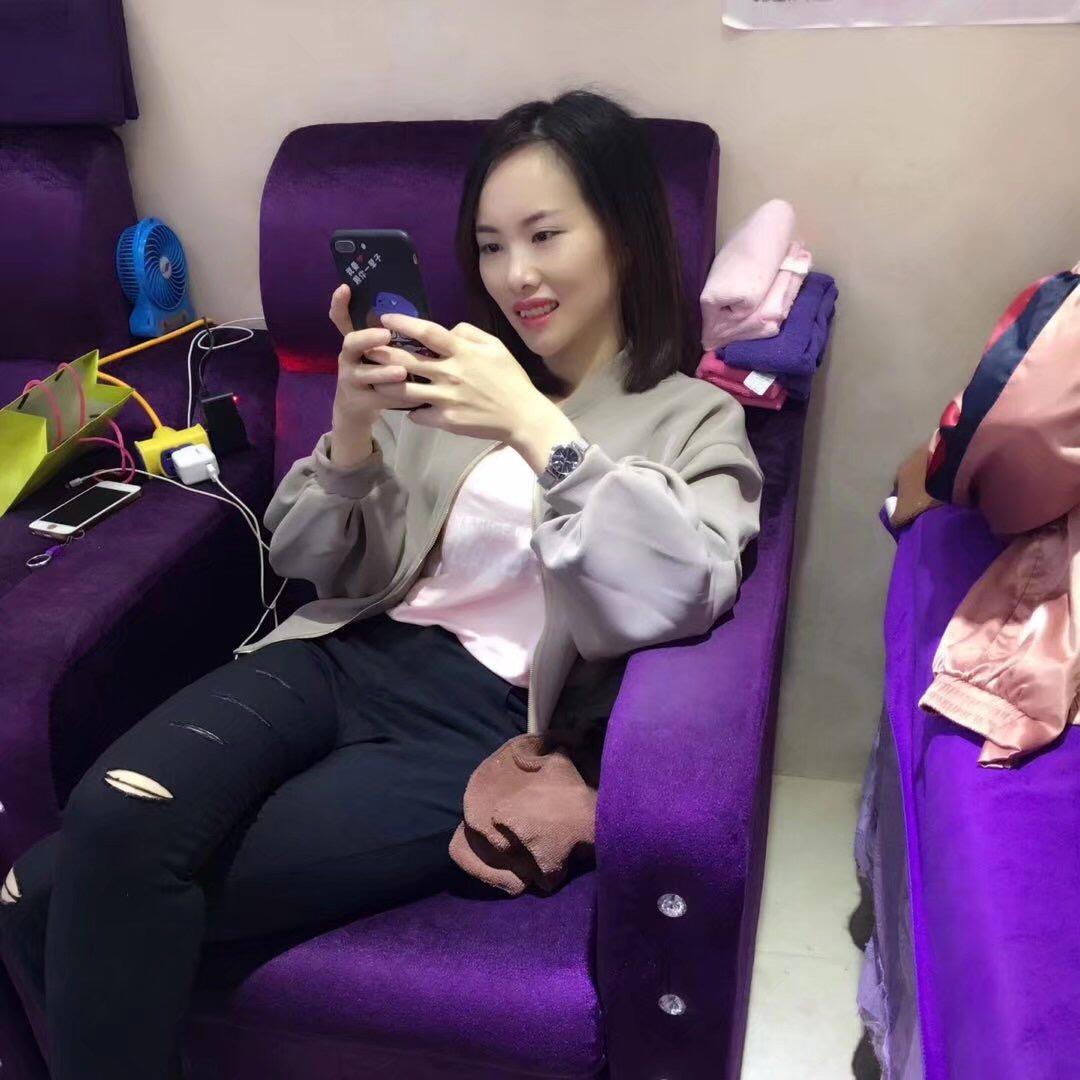 谭恋爱的朋友圈