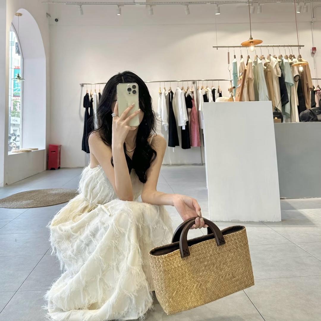 思思服饰工厂店3