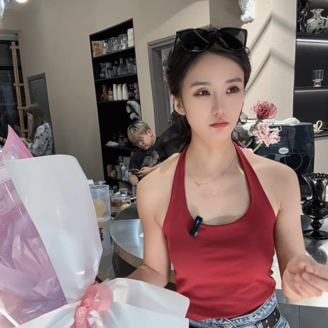 小王有个花店
