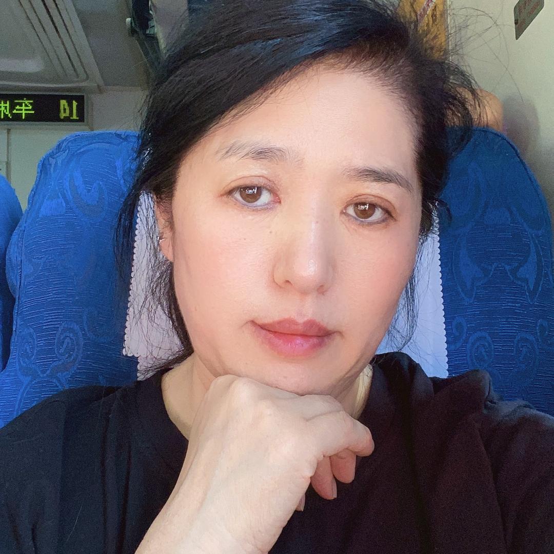 彩虹姐 （首播8.10分）