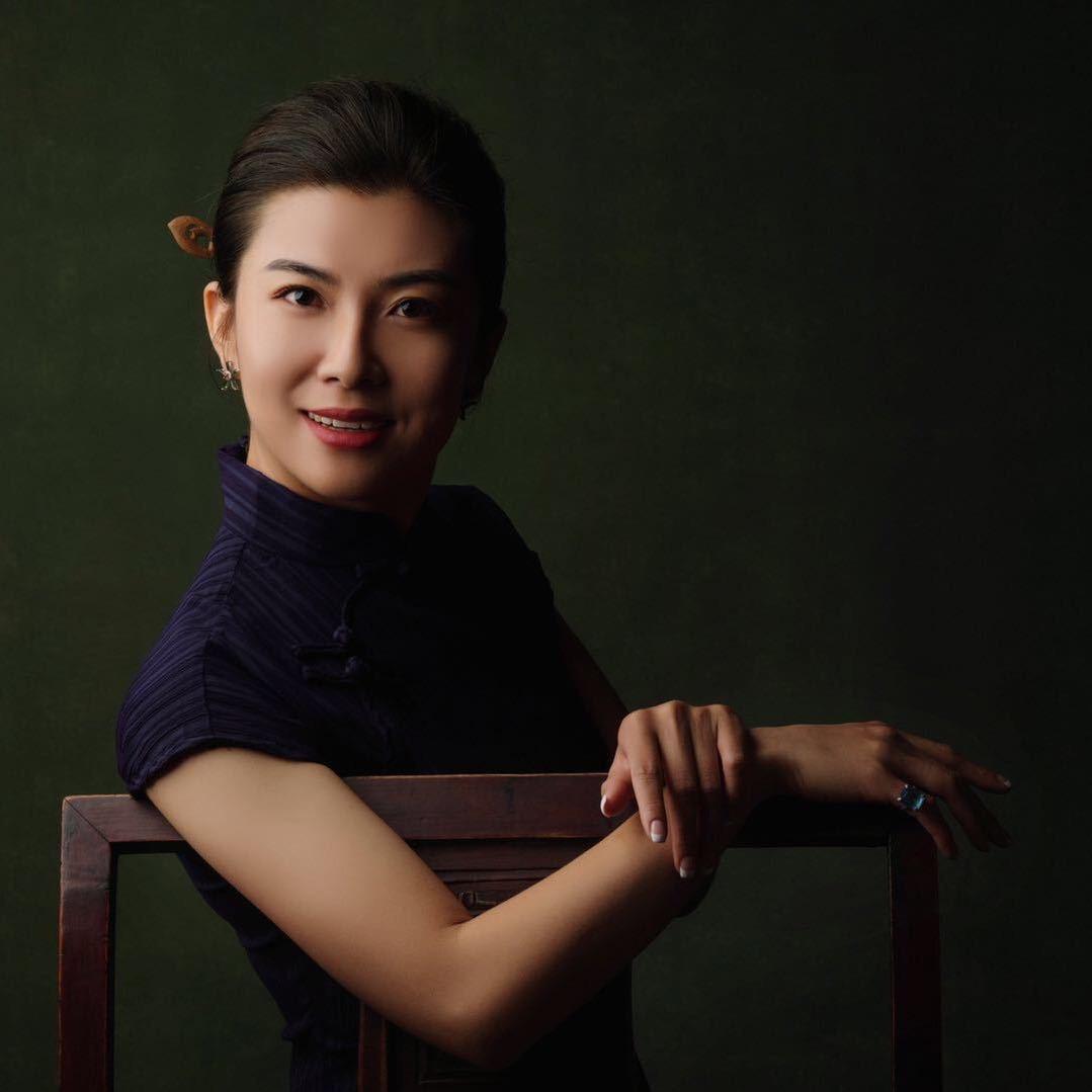 熬汤的老板娘