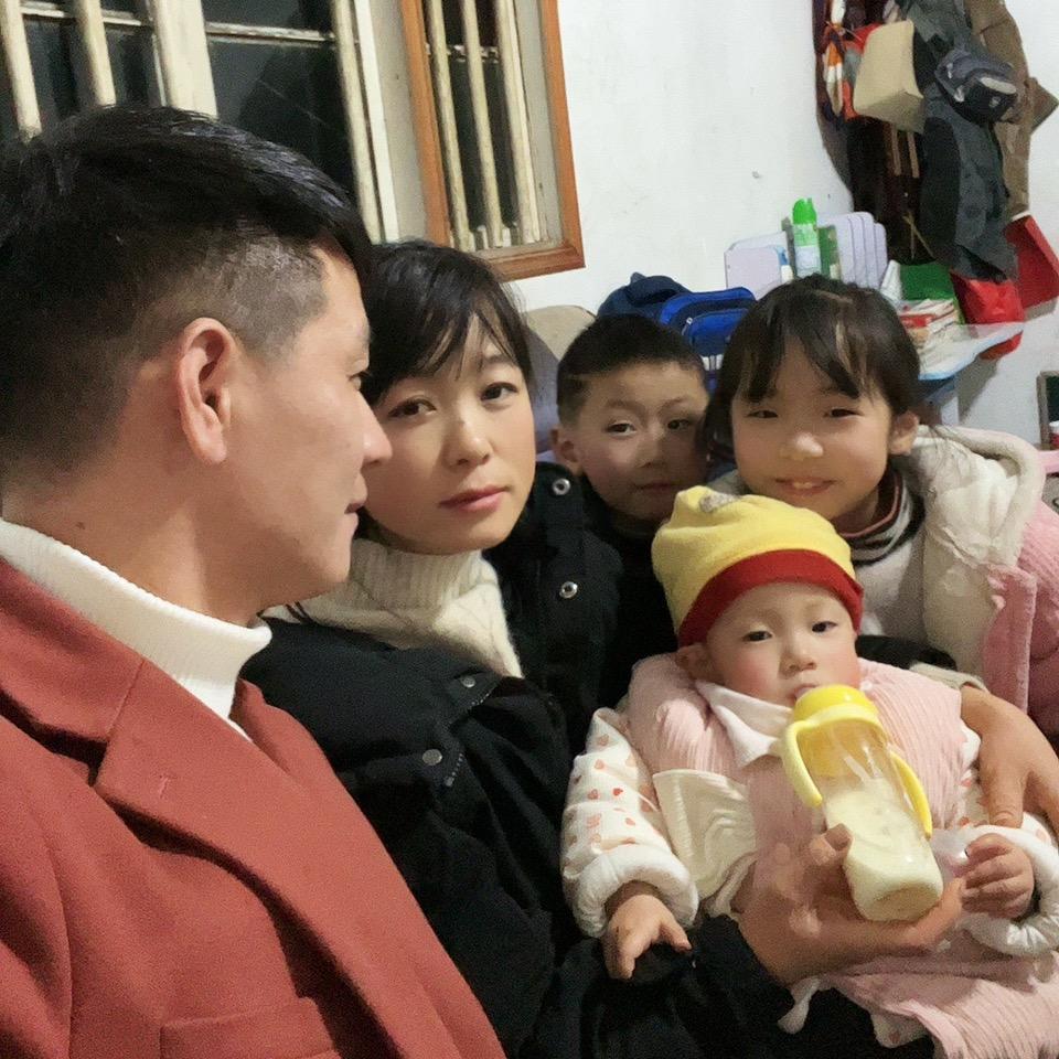 农村@广少夫妇