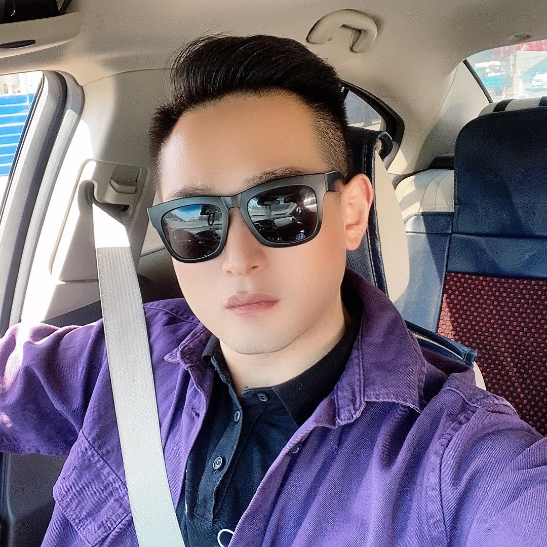 @95后开辅导班的小李
