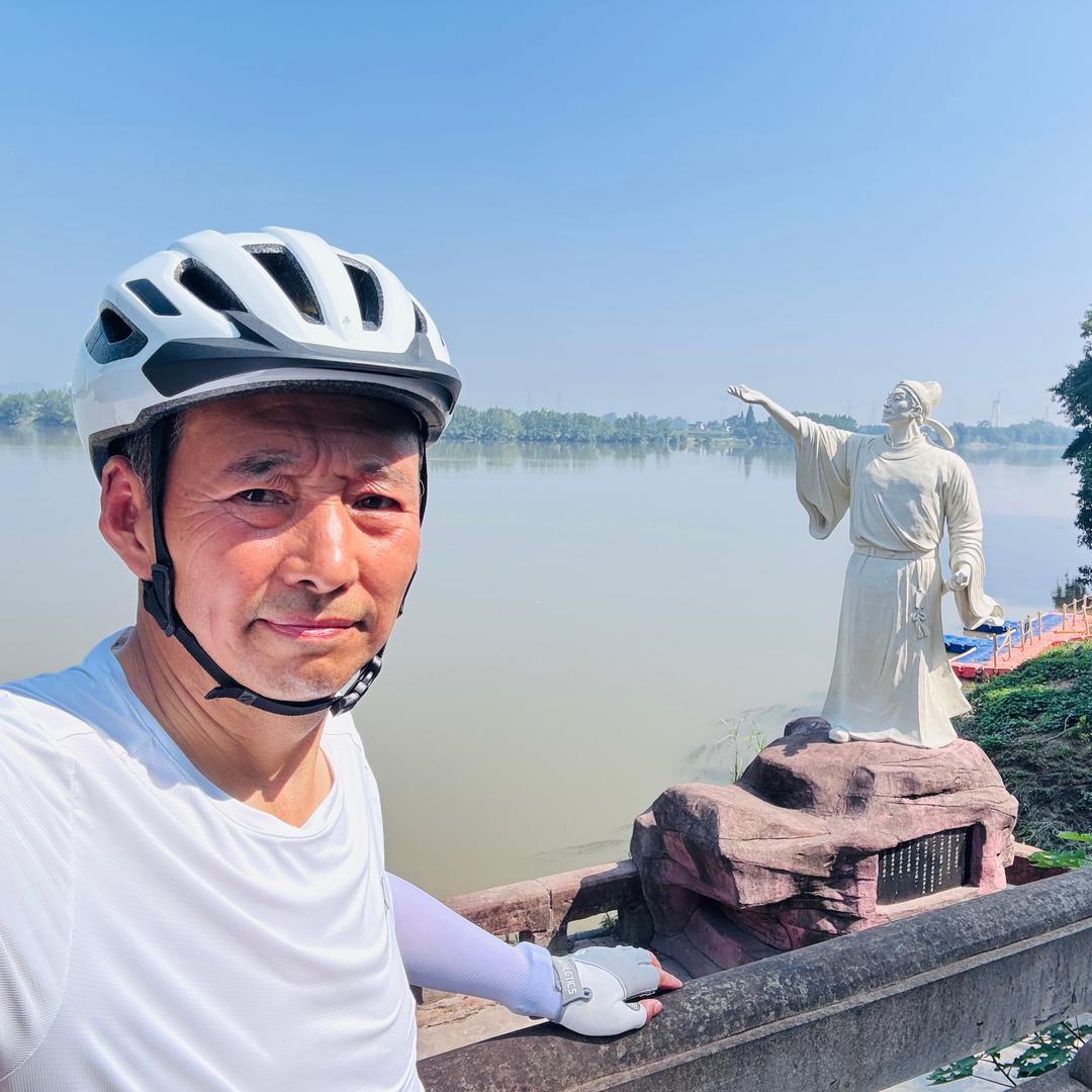 快乐老老杨退休生活