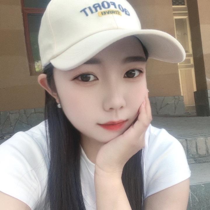 是周粥呀