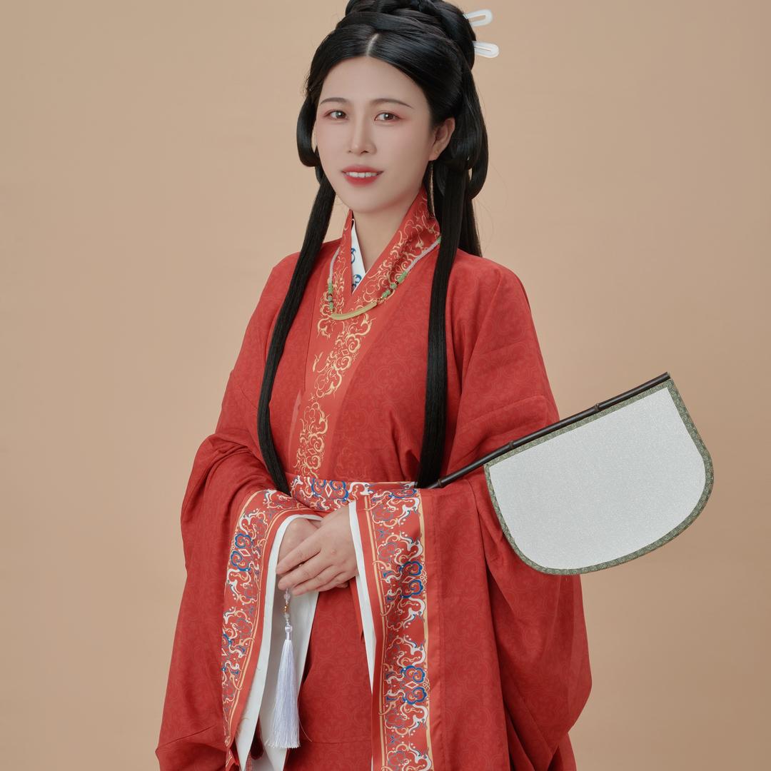 陈小香的妆造(化妆版)