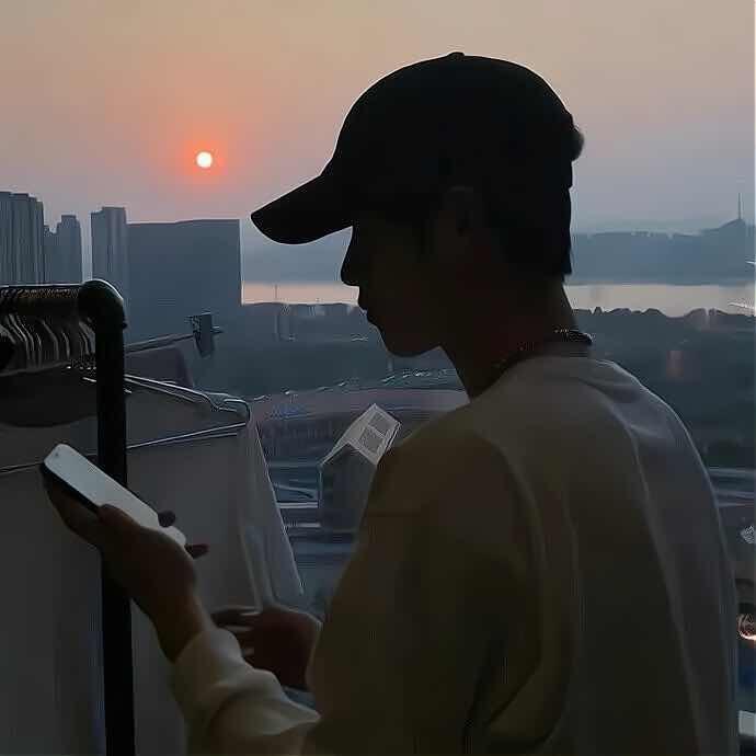顾城