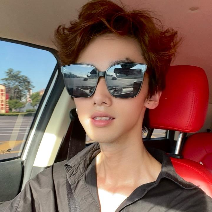 与一影像-张加一