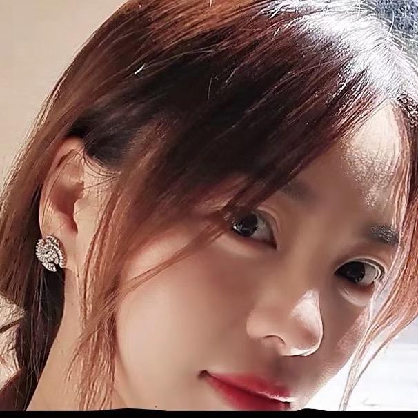 放心一百老板娘 微笑😊雪姐