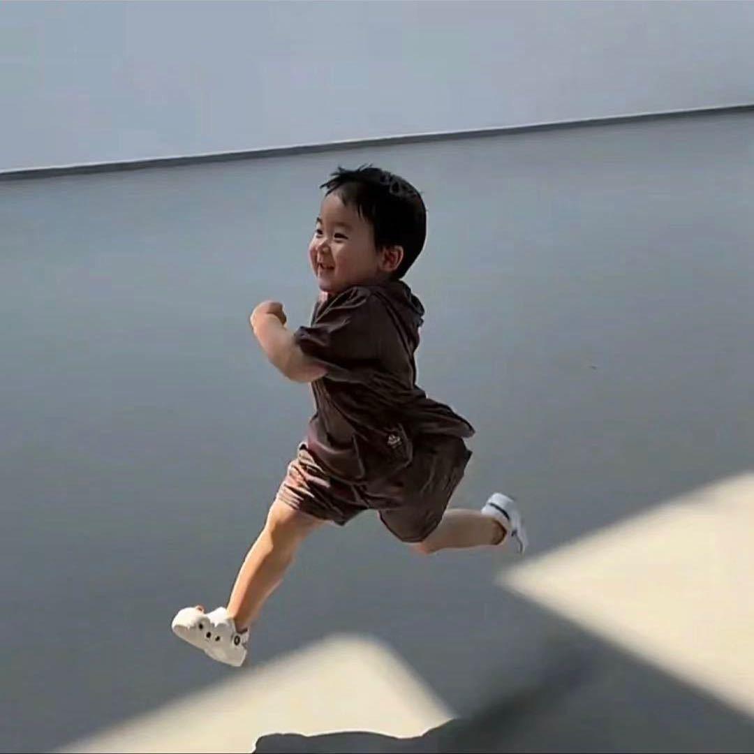 zhj