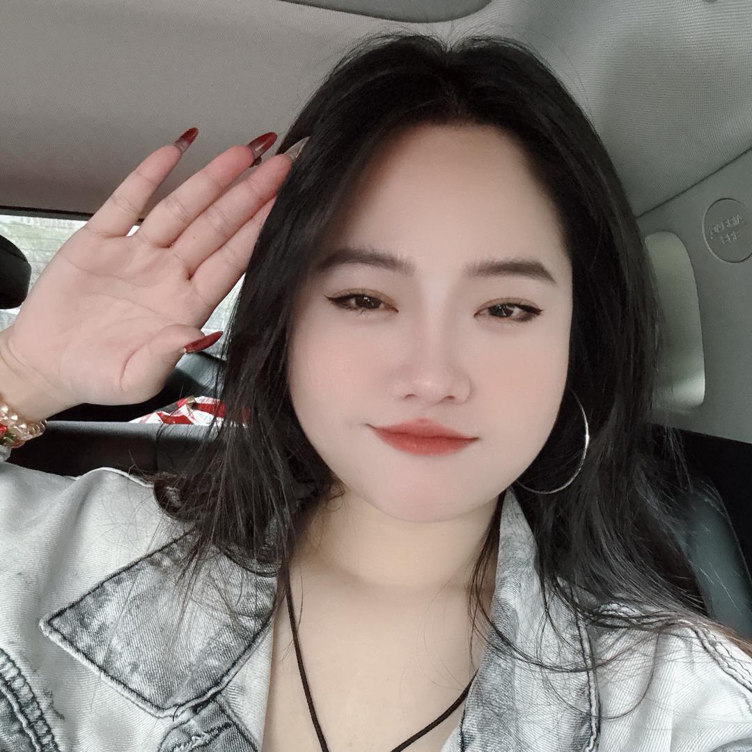 小亚亚。