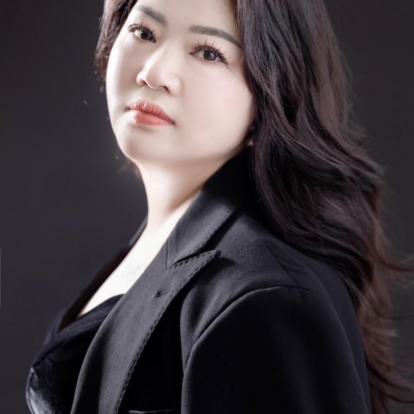 小李~（李芳芳）