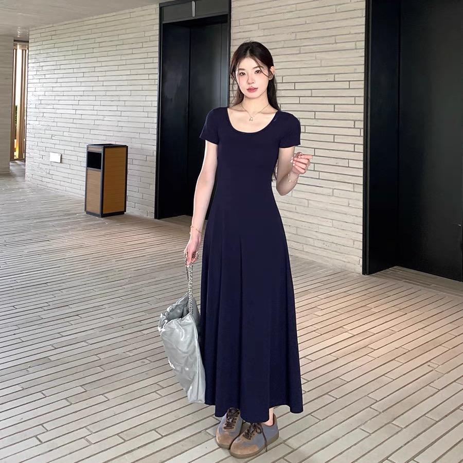 七月小众穿搭屋