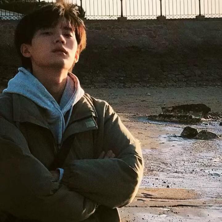 周甜粥^_^