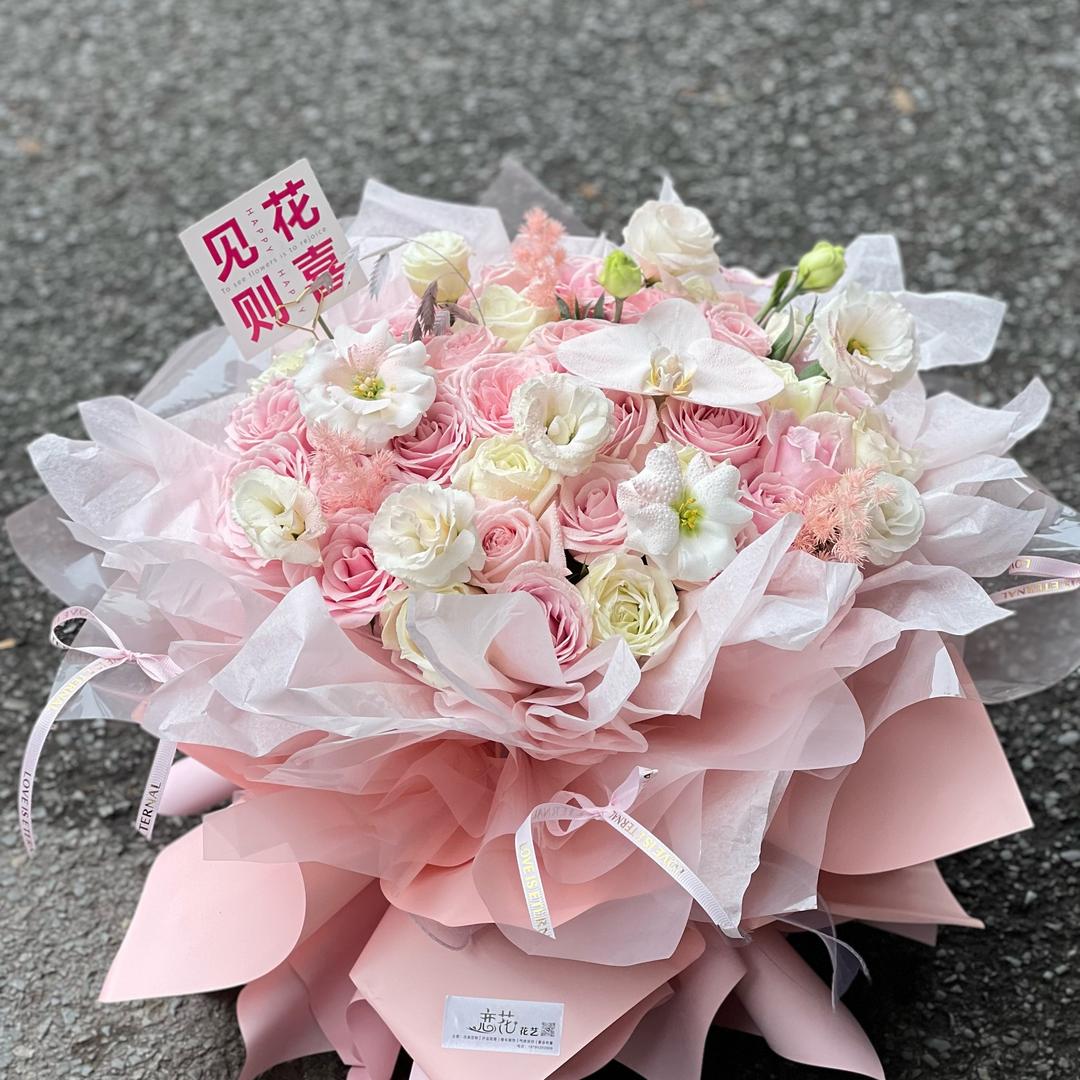 恋花花艺鲜花蛋糕💐