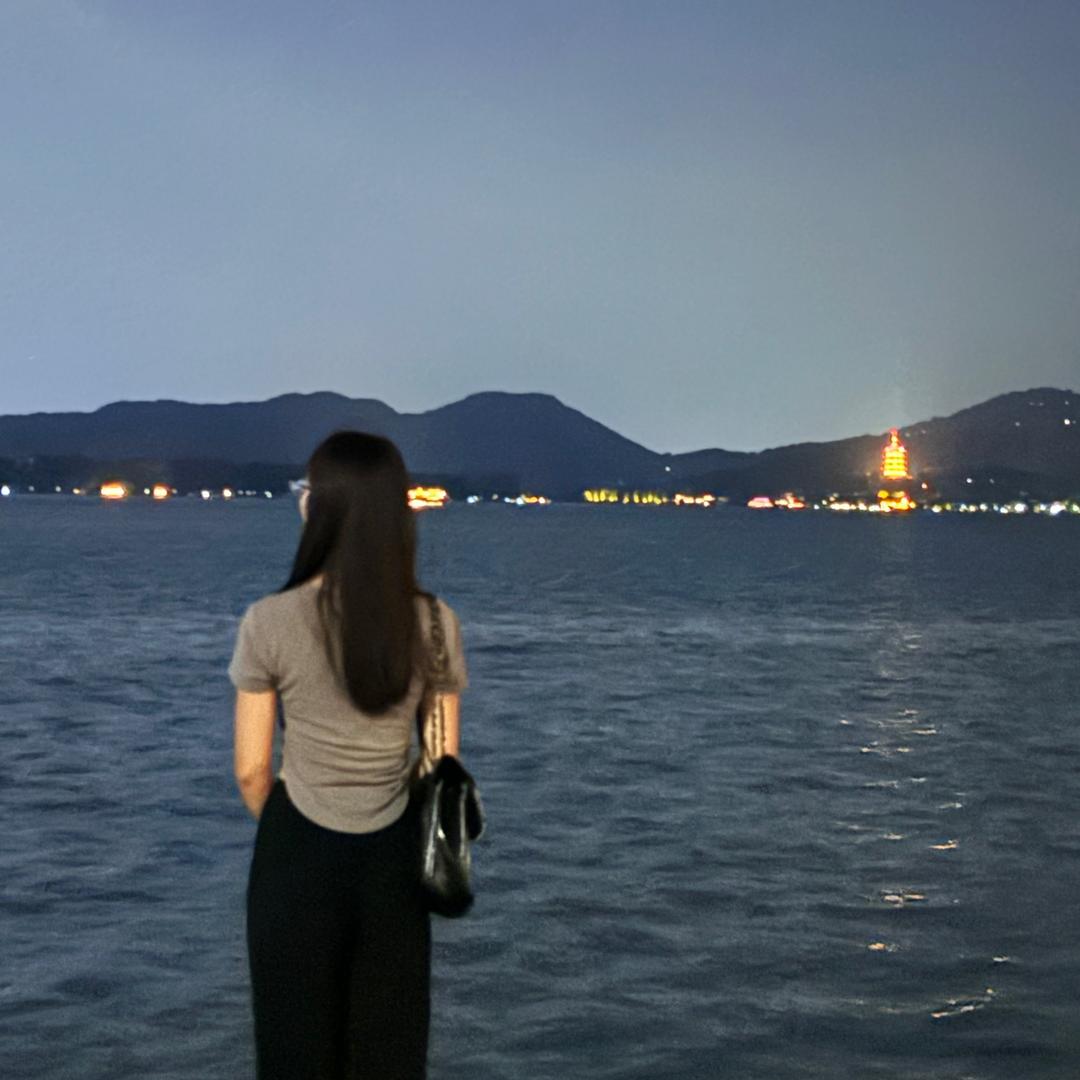赵 媛