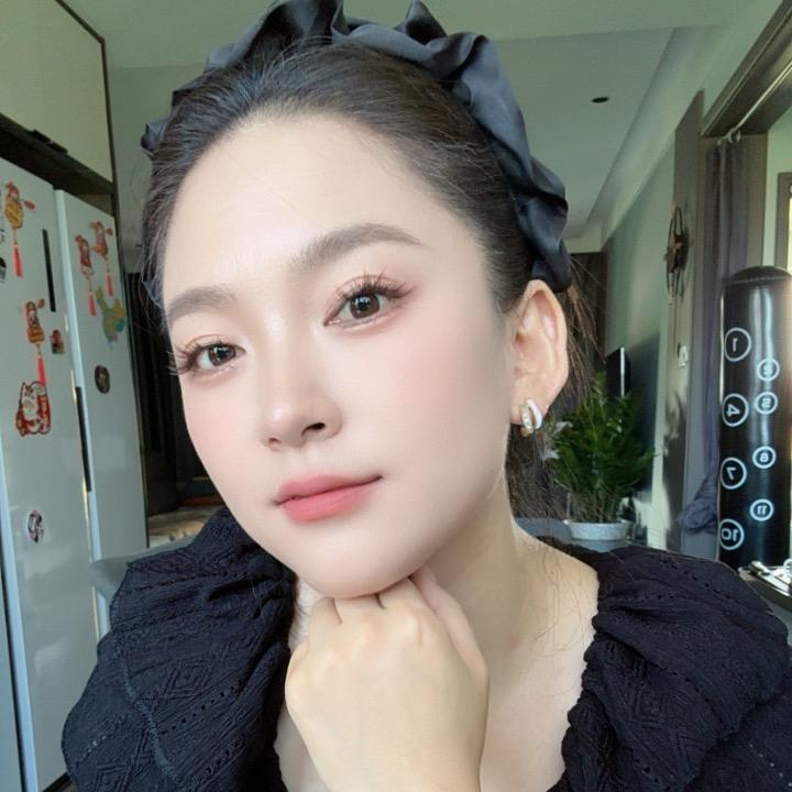 蔡蔡美妆护肤