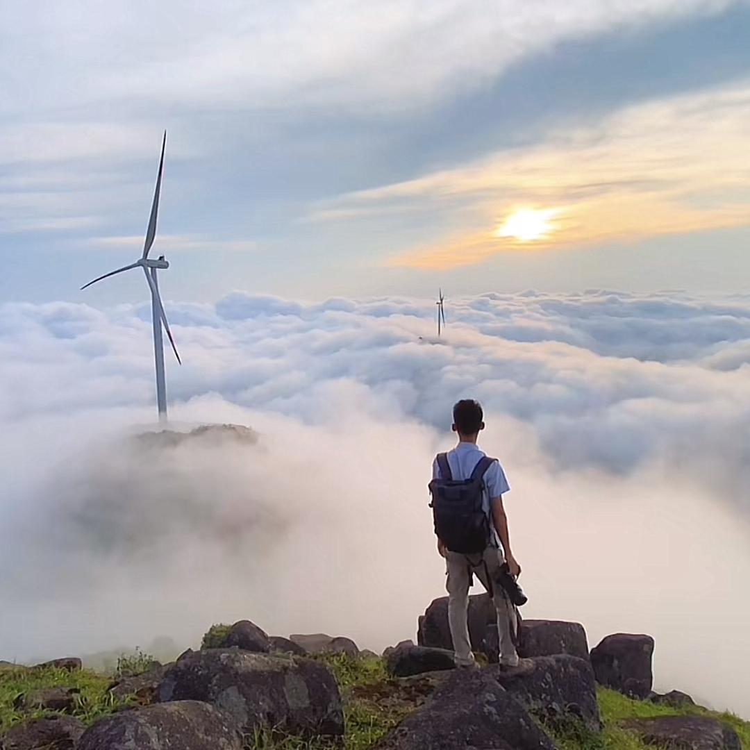 明哥（从你的全世界路过）