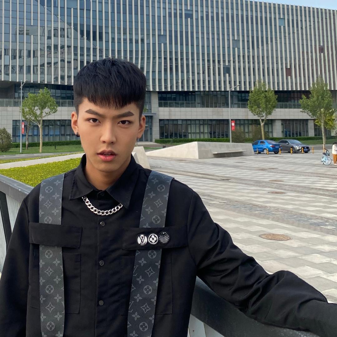 王晨羽羽羽羽羽