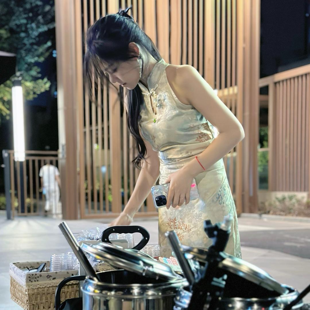 广西壮族妹子在上海