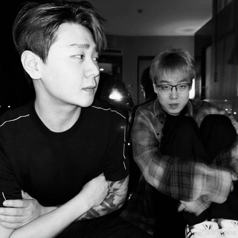 会飞的夹胸饼干.