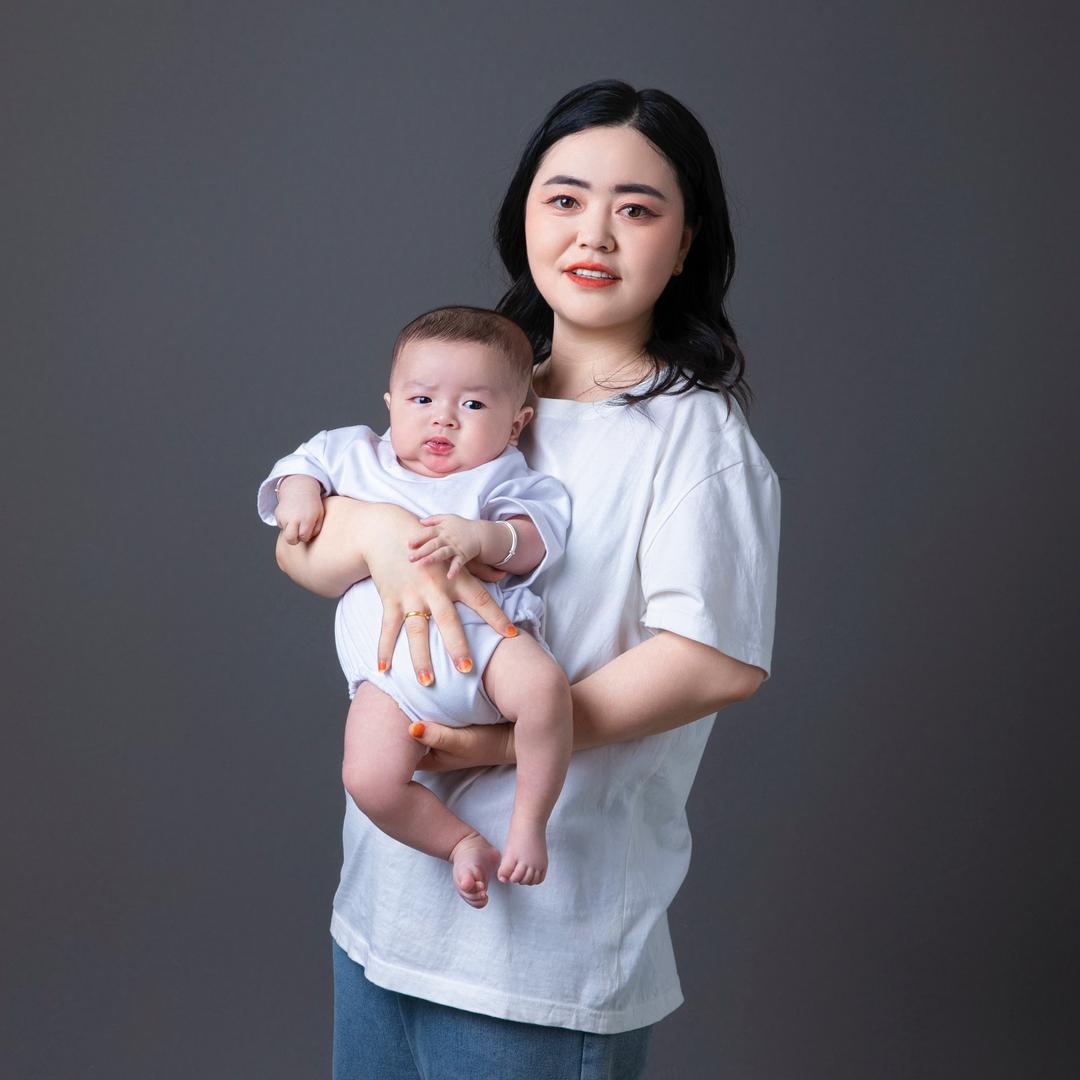 发光的航妈