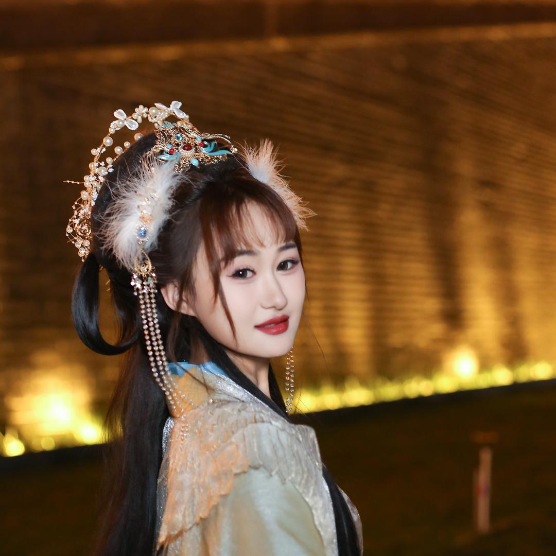 @刘热闹 💭