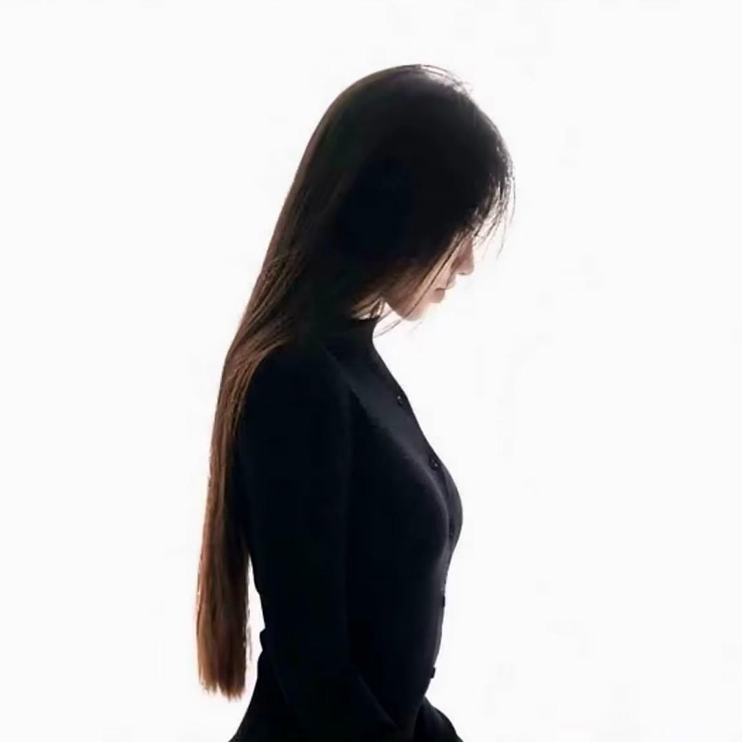 J．