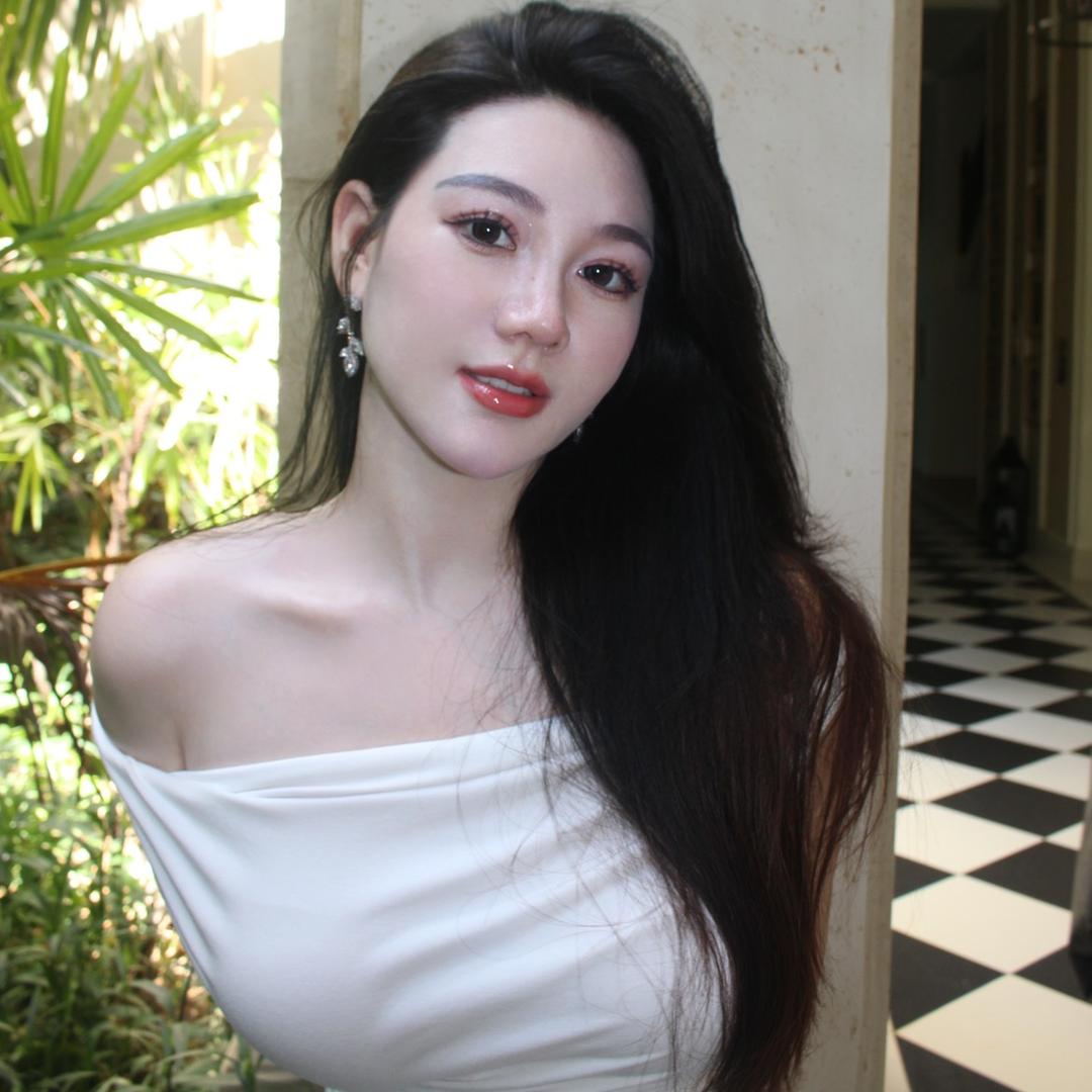 静姝Tania