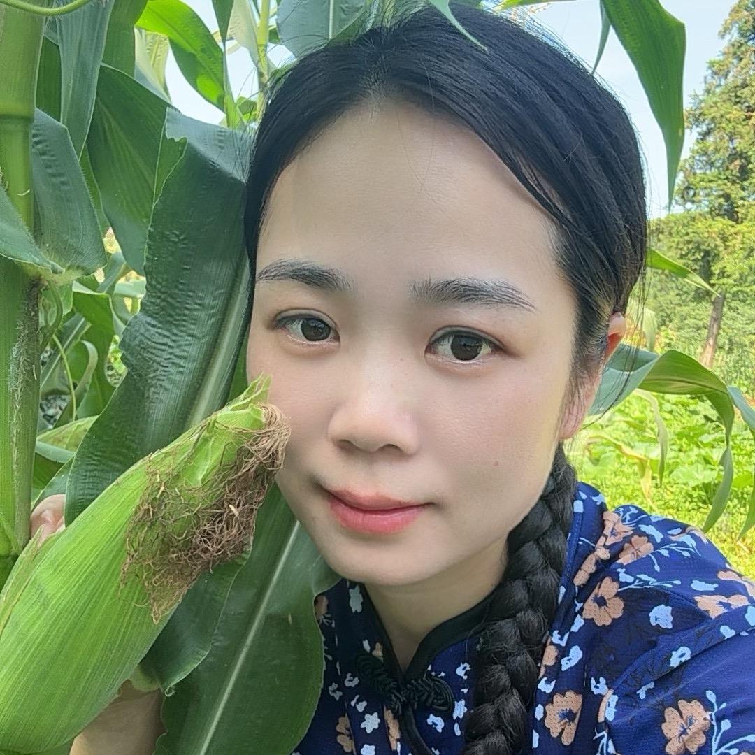 四妹和苗苗的乡村生活