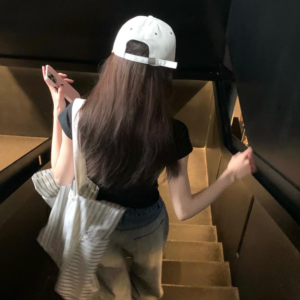 🐱灬一只小悠咪灬🐱