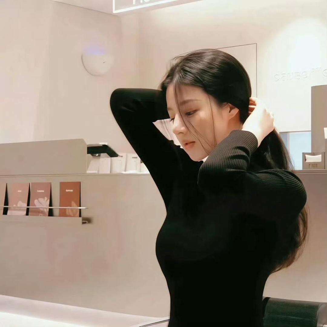 ¹ 悦悦子.