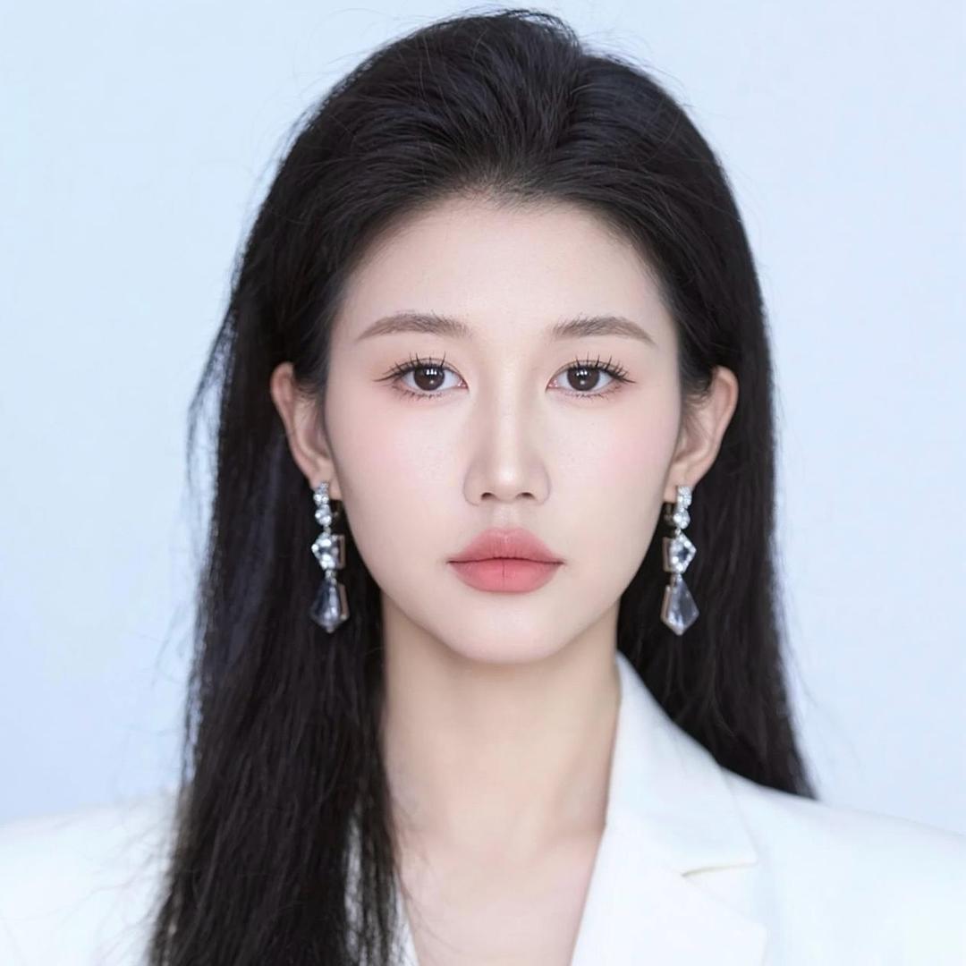 西贝是个化妆师（接妆）