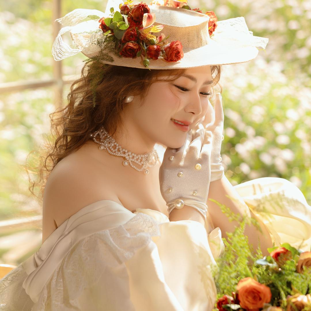 爱吃香菜的吴能能