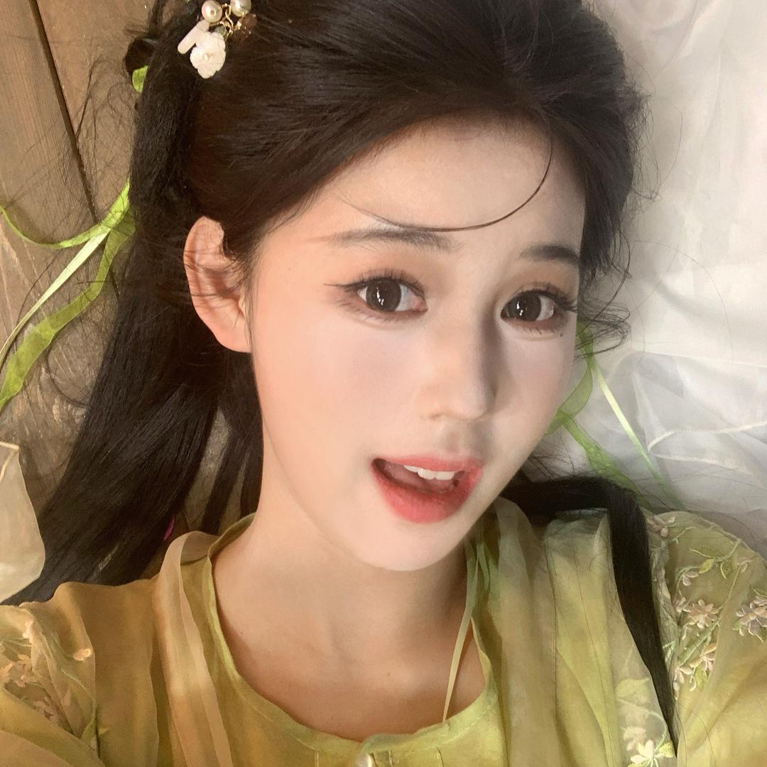 叶叶🍀·千娇