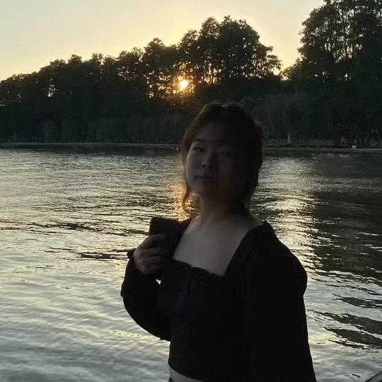 何何（首播）