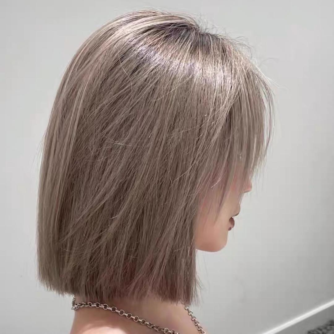 只有半边虎牙的君