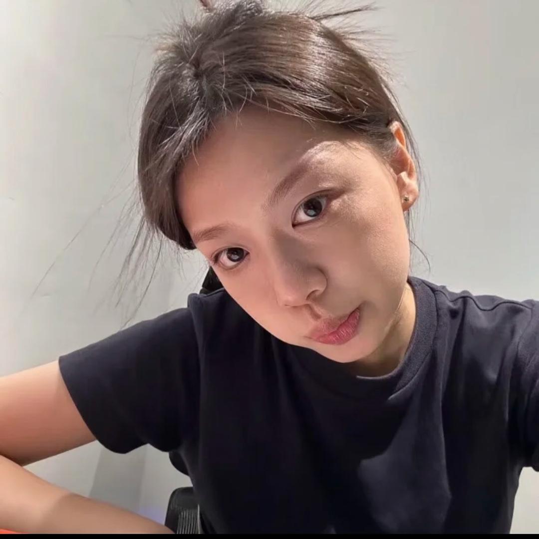 百脑汇2楼131号小林