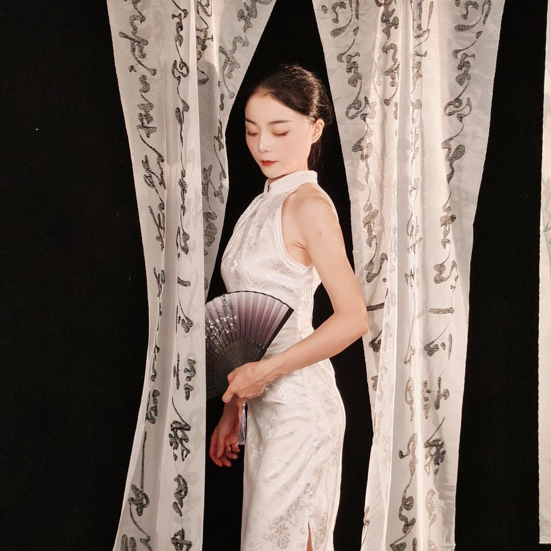 瑶瑶妹儿减脂塑型（跑步爬山骑车游泳撸铁）