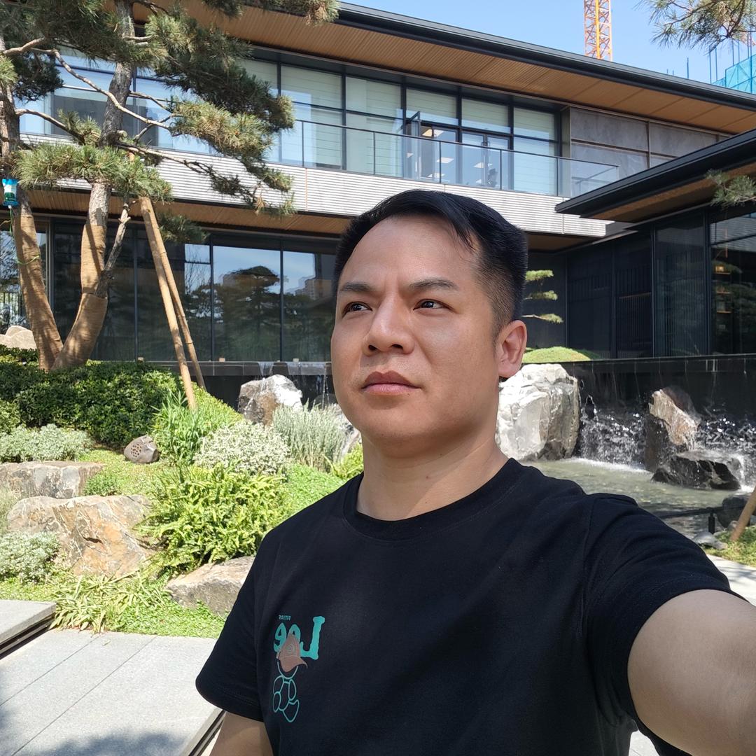 王今看房高辉