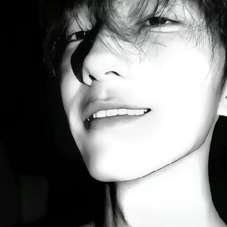 ￴ ￴ ￴ ￴￴ ￴￴    ￴ ￴