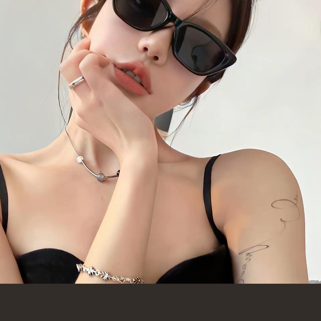 @.H