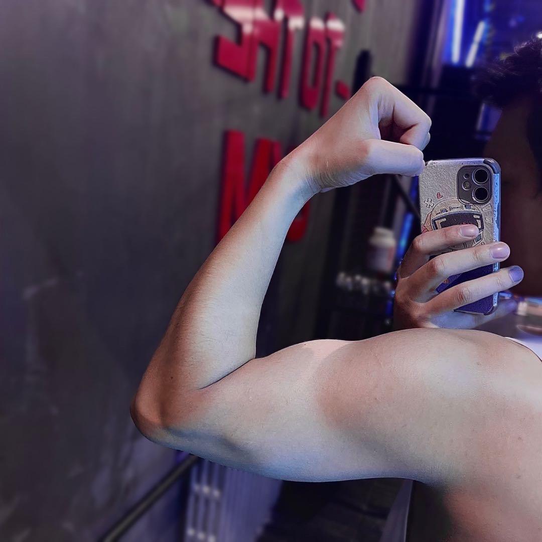 渑池县教游泳的黄教练