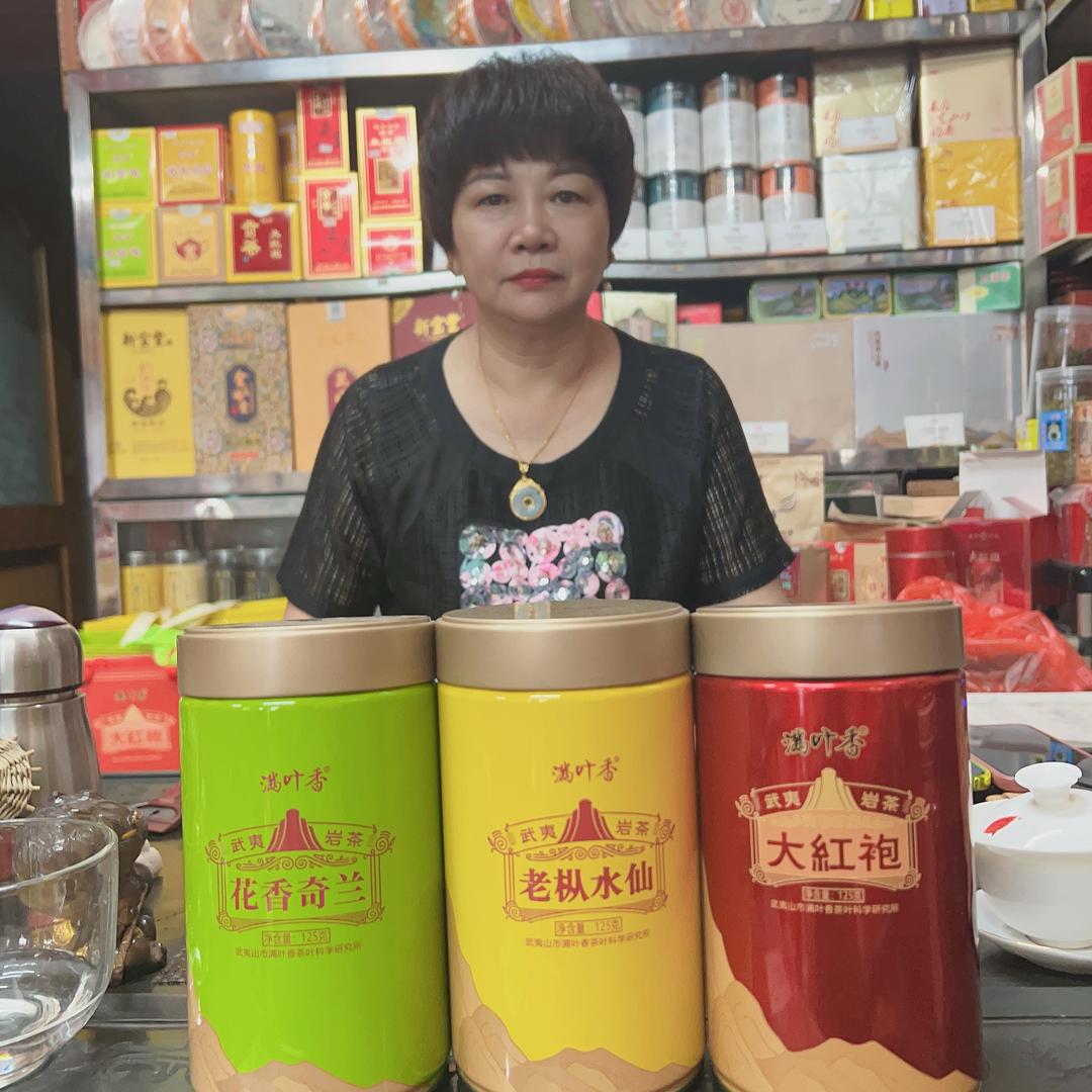 嘉胜茶庄 彭美端