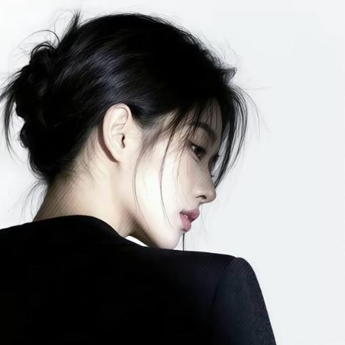 ✰何必困着不呼呼🧸