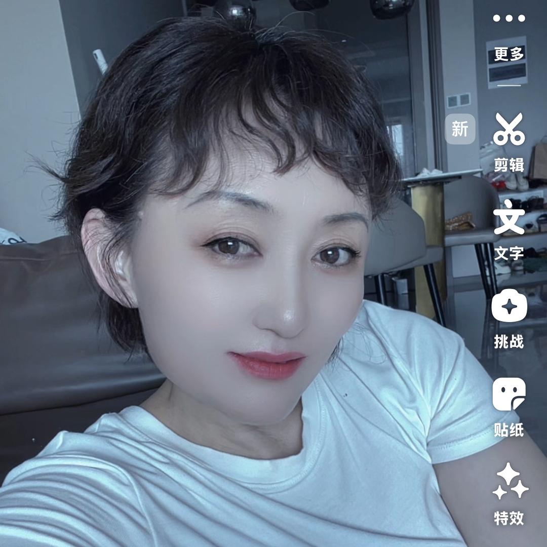 王玲